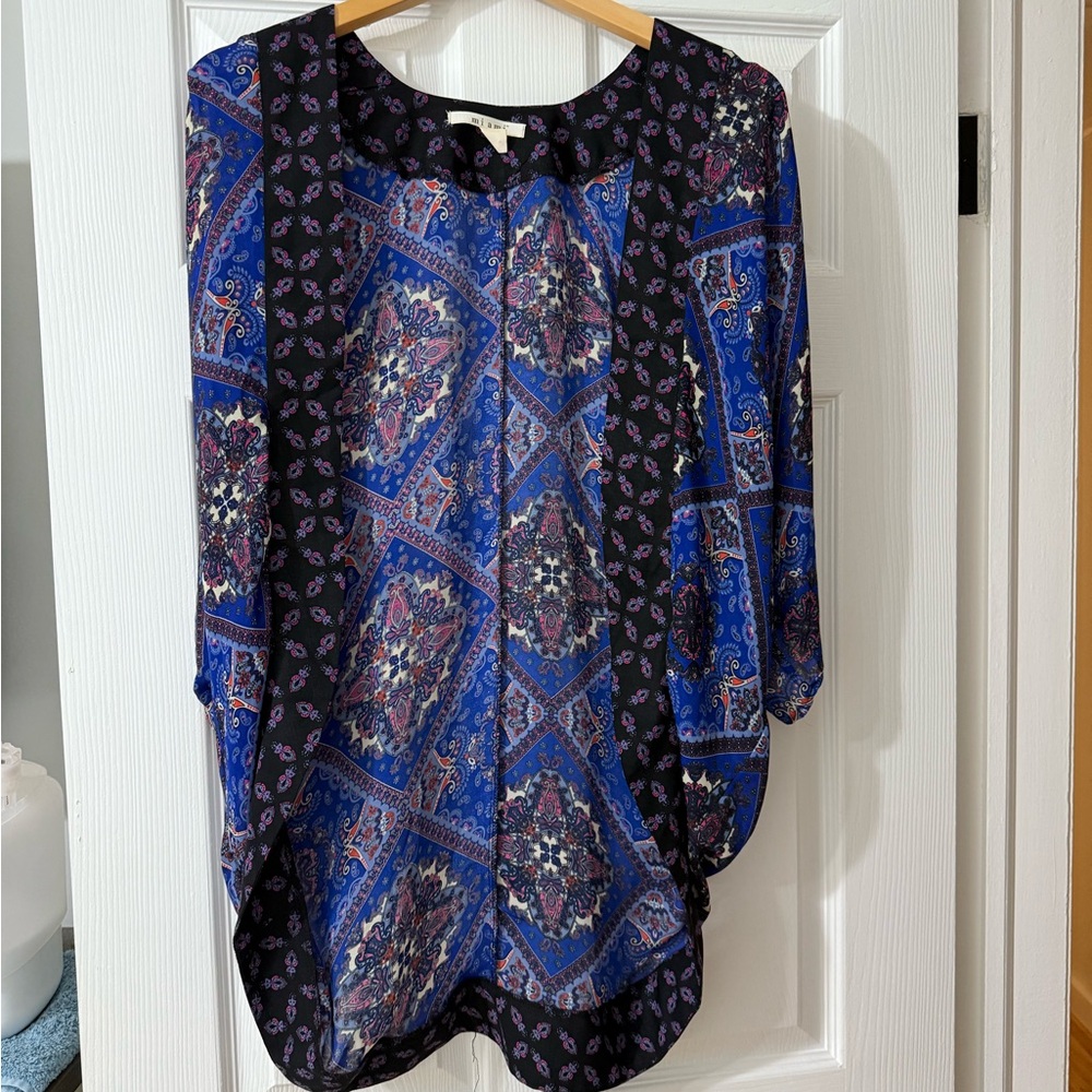 Miami Blue and Black Geometric Blouse